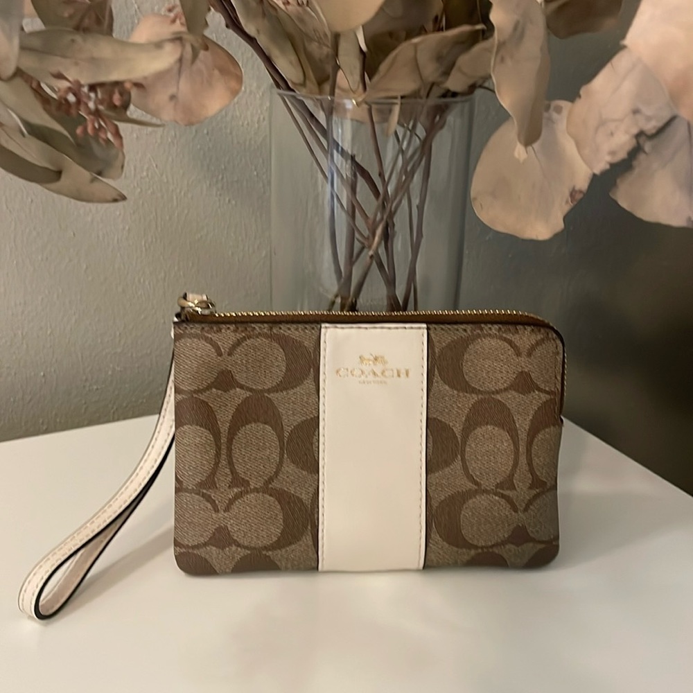 Coach Wristlet Wallet